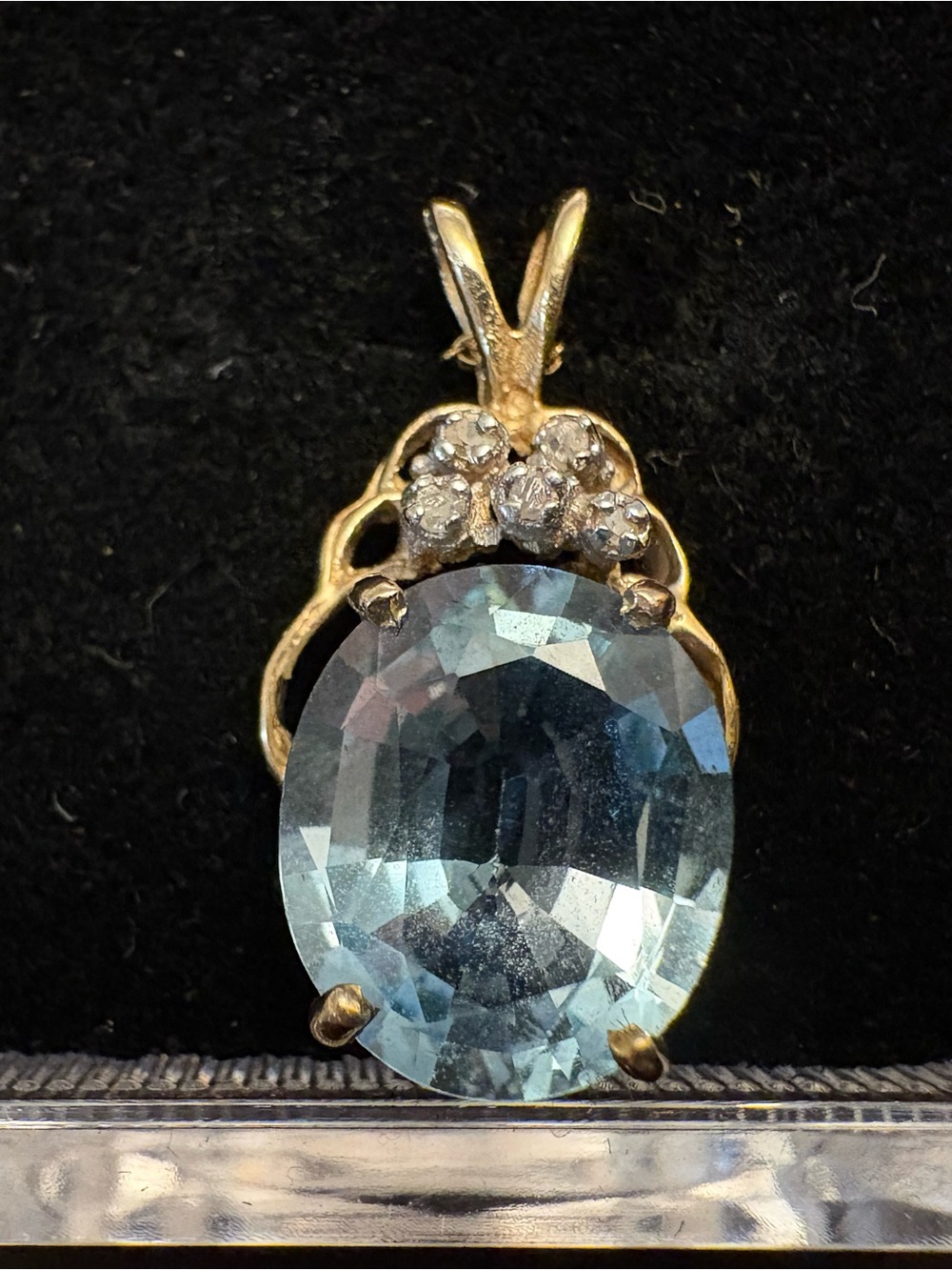 Vintage Aquamarine Pendant in 14kt Gold